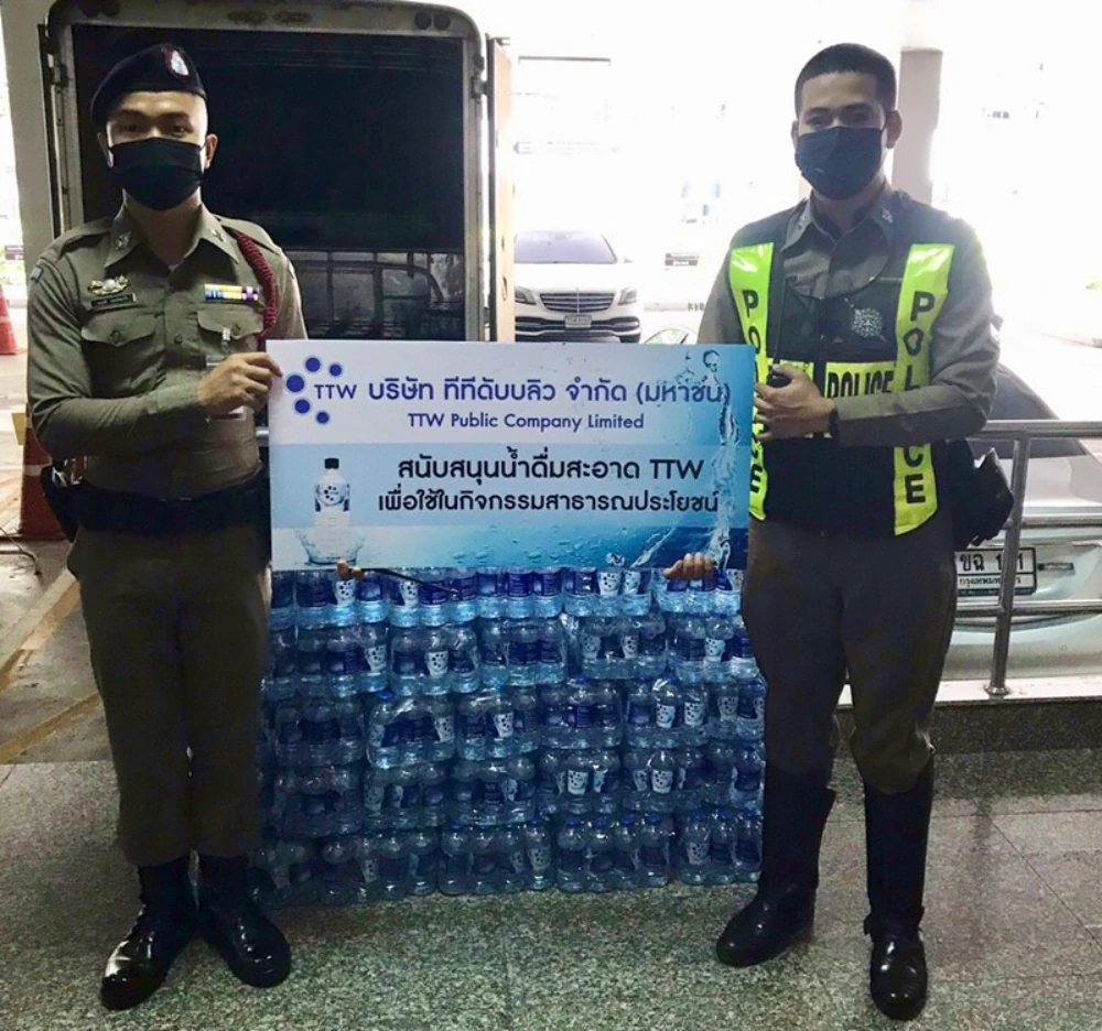 TTW delivers the spirit of COVID-19 to support clean drinking water to various agencies in Bangkok and service areas