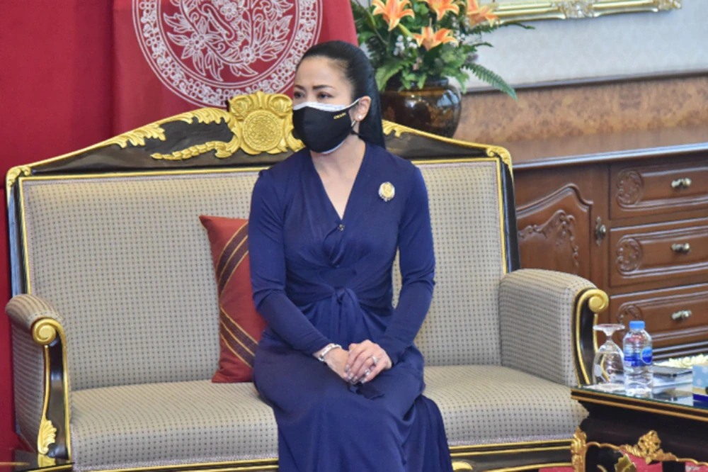 TTW และ กลุ่มวตท. 24 มอบน้ำดื่มทีทีดับบลิว หน้ากากอนามัย ชุด PPE และแอลกอฮอล์ แก่สำนักงานตำรวจแห่งชาติ