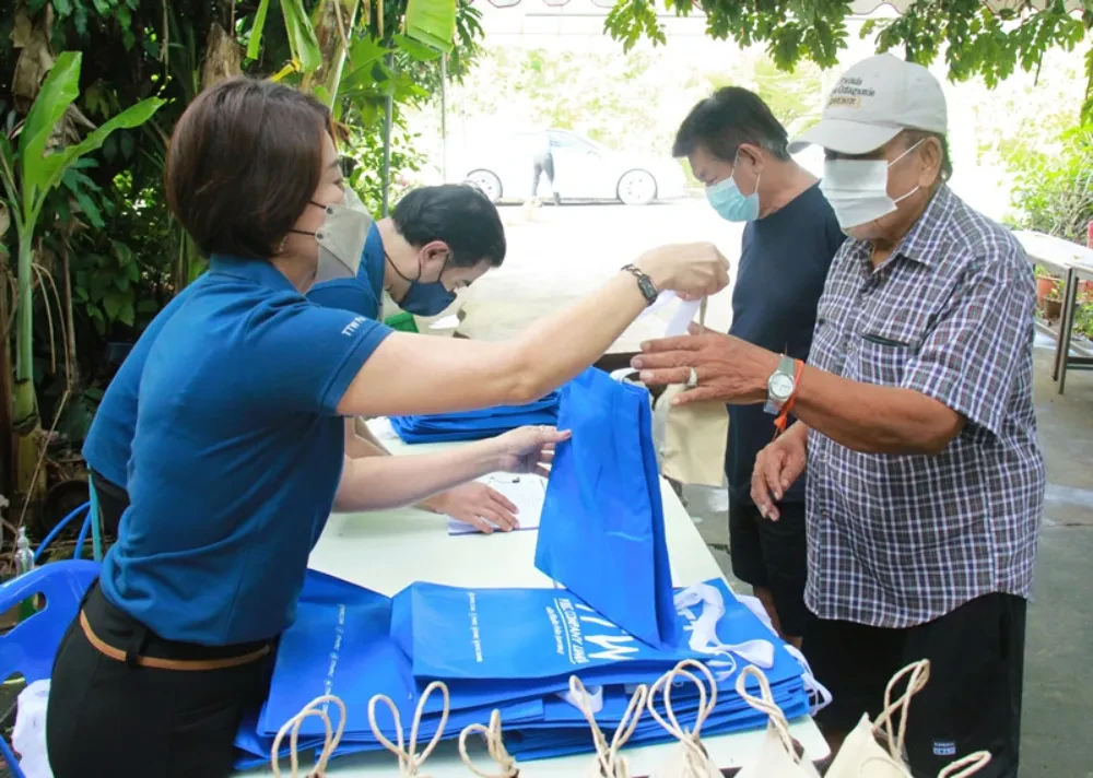 TTW organized a training course under the project. “Reviving the water quality of Khlong Bang Sue  to conserve the Tha Chin River” for community representatives and entrepreneurs located alo