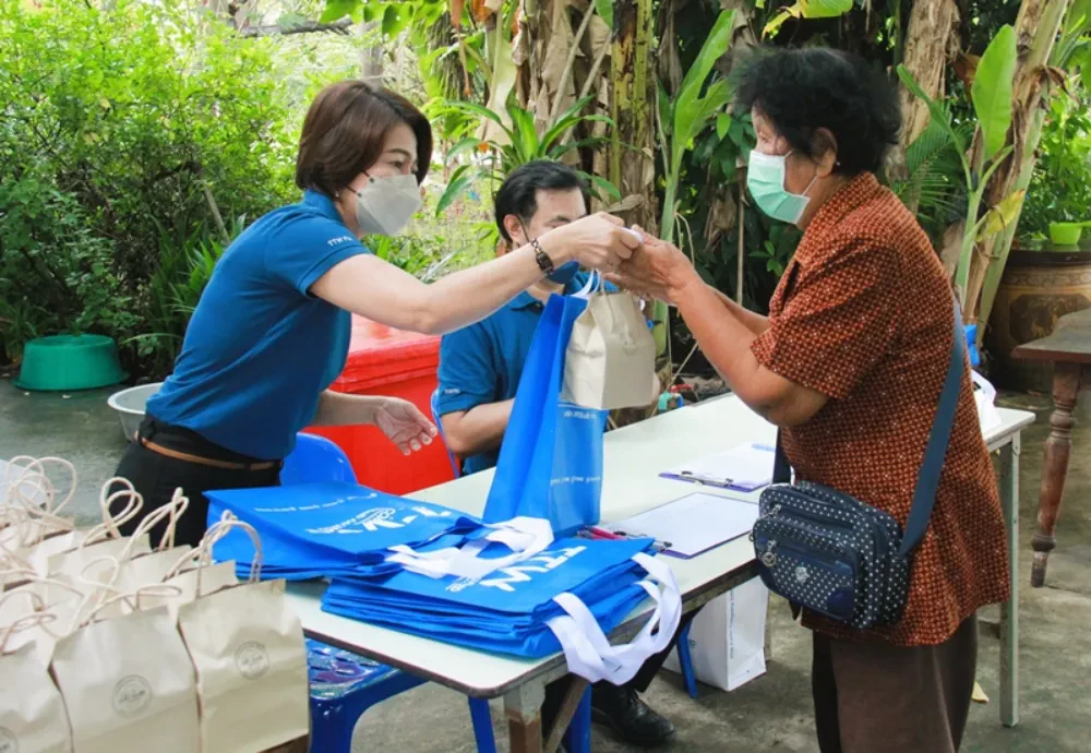 TTW organized a training course under the project. “Reviving the water quality of Khlong Bang Sue  to conserve the Tha Chin River” for community representatives and entrepreneurs located alo