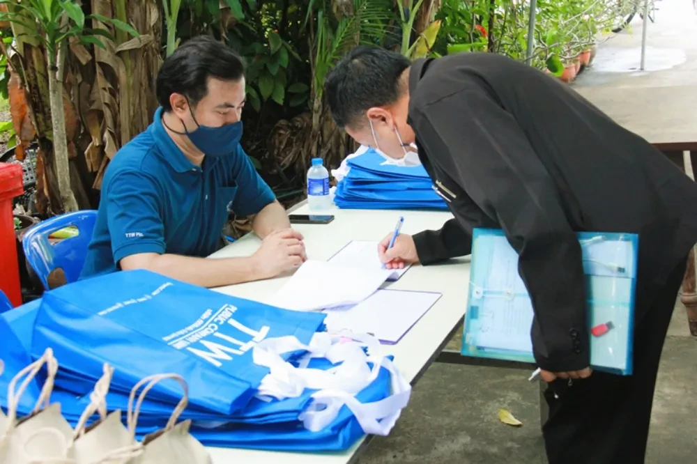 TTW organized a training course under the project. “Reviving the water quality of Khlong Bang Sue  to conserve the Tha Chin River” for community representatives and entrepreneurs located alo
