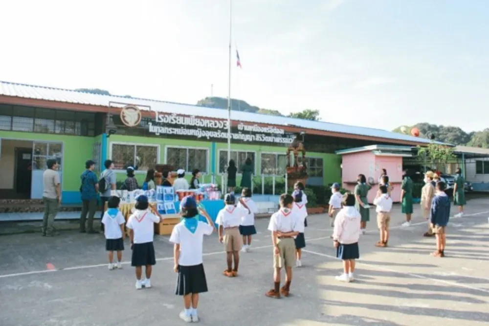 TTW ร่วมกับ ชมรมเรารักแม่น้ำท่าจีน จังหวัดนครปฐม ลงพื้นที่ตรวจติดตามผลป่าที่ปลูก ​ โครงการ “1 ล้านกล้า สร้างป่าต้นน้ำ” ประจำปี 2565 ณ อุทยานแห่งชาติทองผาภูมิ