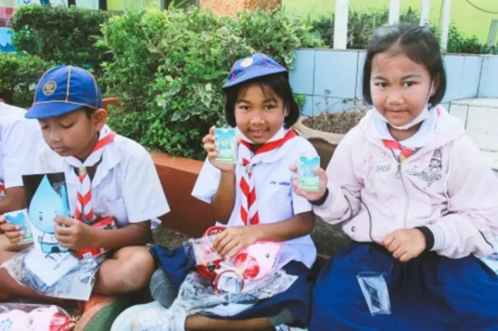 TTW ร่วมกับ ชมรมเรารักแม่น้ำท่าจีน จังหวัดนครปฐม ลงพื้นที่ตรวจติดตามผลป่าที่ปลูก ​ โครงการ “1 ล้านกล้า สร้างป่าต้นน้ำ” ประจำปี 2565 ณ อุทยานแห่งชาติทองผาภูมิ