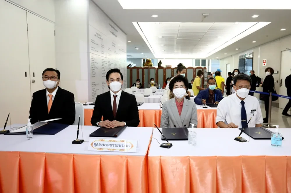 TTW ร่วมกับ กลุ่มบริษัท ช.การช่าง ร่วมลงนามถวายพระพร สมเด็จพระเจ้าลูกเธอ เจ้าฟ้าพัชรกิติยาภา นเรนทิราเทพยวดี กรมหลวงราชสาริณีสิริพัชร มหาวัชรราชธิดา