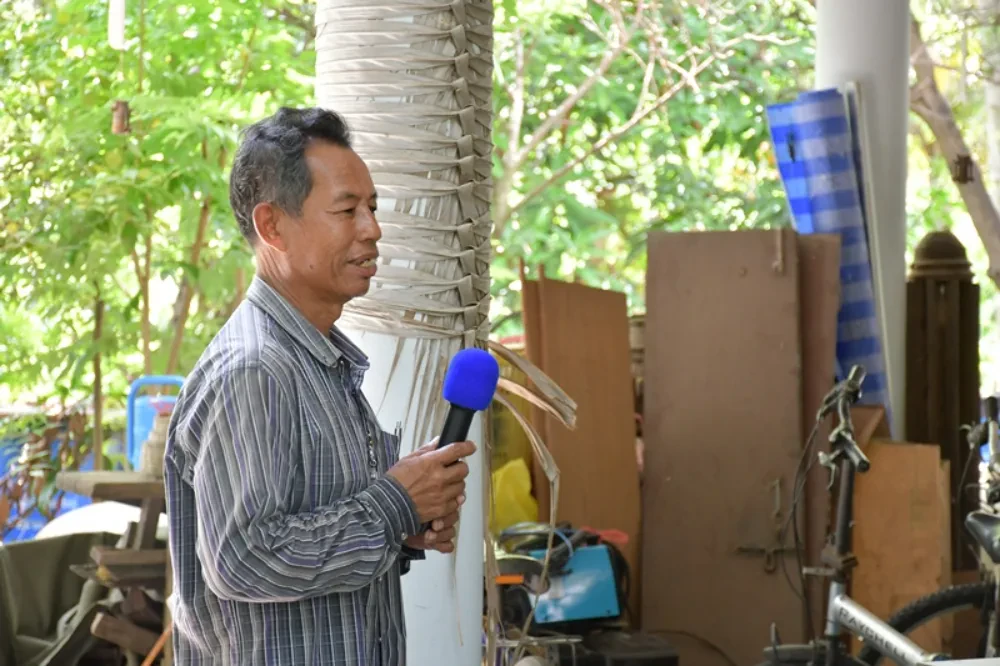 TTW organized a tree planting activity to enhance the landscape around Bang Sue Canal under the project "Restoring the Water Quality of Khlong Bang Sue Canal to Conserve the Tha Chin River," in collaboration with community representatives and entrepreneurs situated along theKhlong Bang Sue Canal