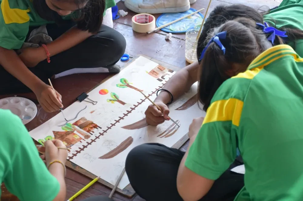 TTW collaborates with the We Love Tha Chin River Club in Nakhon Pathom Province to organize activities on National Youth Day and National River and Canal Conservation Day in 2023. These events aim to raise awareness among the younger generation about the value of rivers and canals