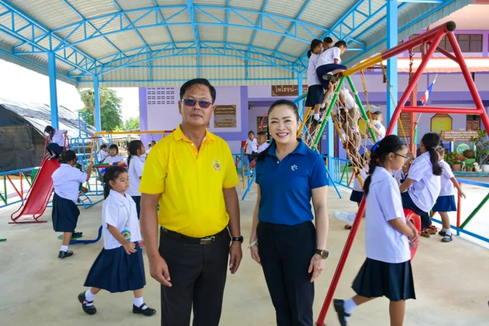 TTW ร่วมสนับสนุนการก่อสร้างรั้วอาคารศูนย์เด็กเล็กให้แก่ศูนย์พัฒนาเด็กเล็ก ตำบลบางระกำ และสนับสนุนโครงการปรับปรุงพื้นที่หลังคาและซ่อมแซมเครื่องเล่นสนามเด็กเล่น เพื่อเพิ่มความสุขในการเรียนรู้ให้แก่โรงเรียนวัดสุขวัฒนาราม