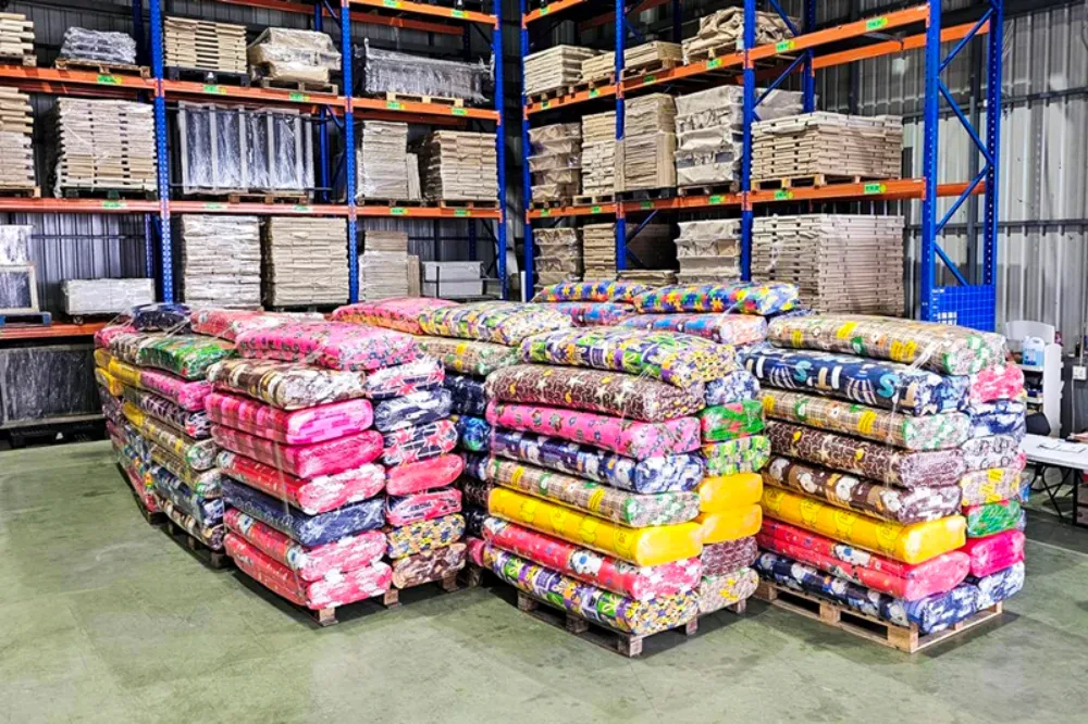 TTW ส่งมอบน้ำดื่ม และถุงยังชีพช่วยเหลือประชาชนที่อพยพ จากเหตุการณ์ไม่สงบชายแดน ไทย-กัมพูชา