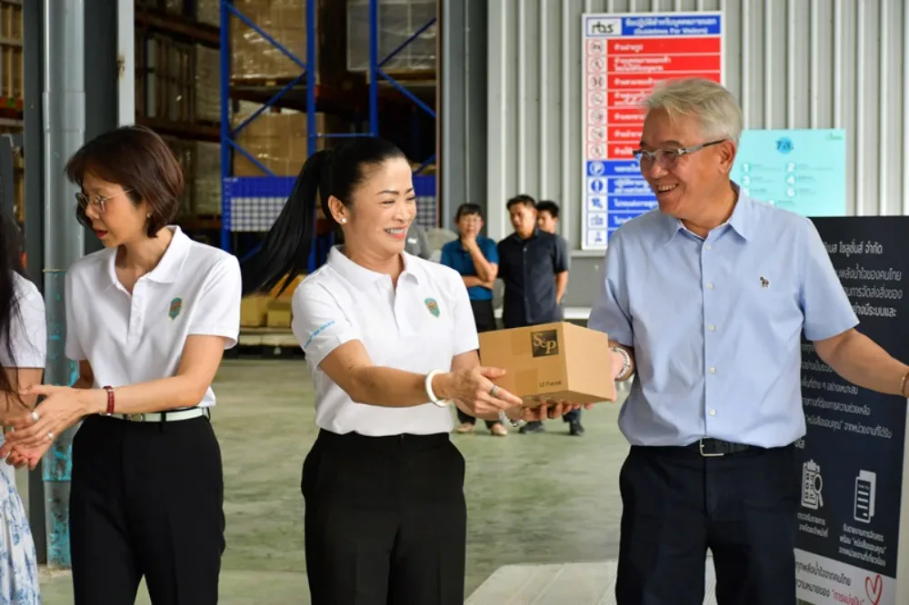 TTW ร่วมกับคณะผู้บริหารบริษัทชั้นนำ ผนึกกำลังส่งมอบสิ่งของบรรเทาทุกข์ช่วยเหลือประชาชนที่อพยพจากเหตุการณ์ไม่สงบชายแดนไทย-กัมพูชา