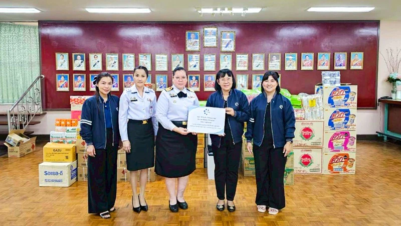 TTW ร่วมส่งมอบสิ่งของบรรเทาทุกข์ ช่วยเหลือประชาชนจากเหตุการณ์ไม่สงบชายแดนไทย–กัมพูชา พร้อมสนับสนุนอาหารและเครื่องดื่มแก่ศูนย์แถลงข่าว ททบ.5