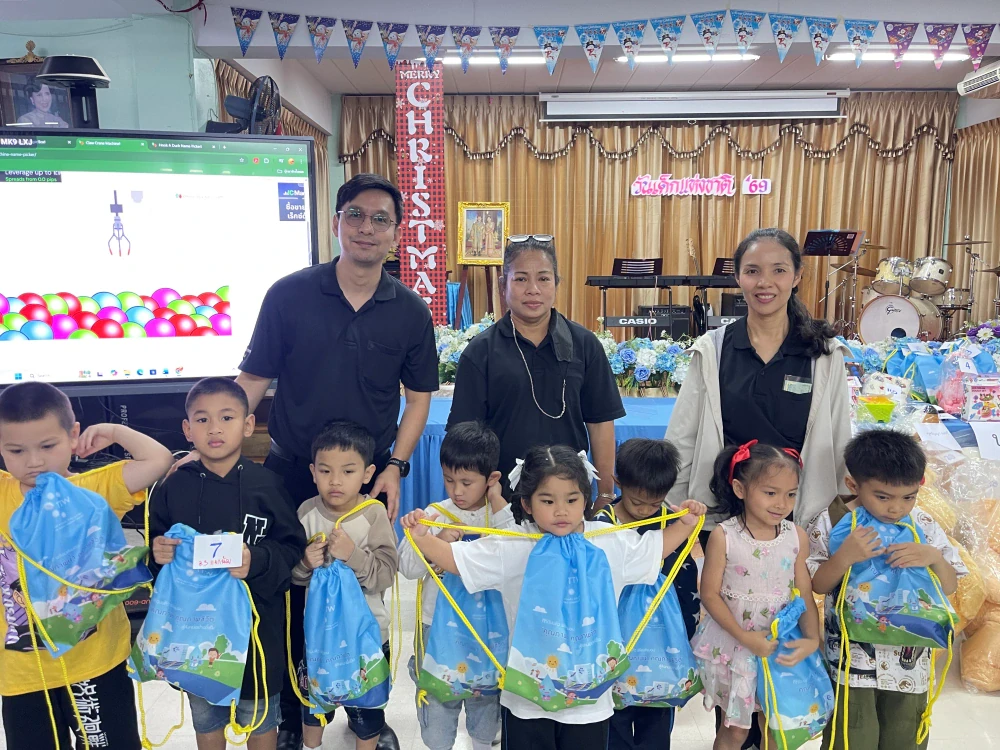 TTW supported schools in its service area with bicycles and souvenirs for the "National Children's Day 2026" activities, continuing the spirit of giving and creating value for the nation's youth