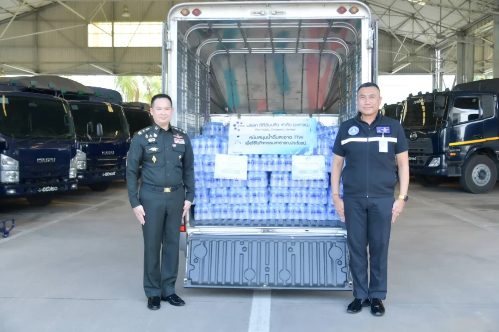 TTW has joined forces with the Royal Thai Air Force, the 2nd Infantry Regiment (King's Guard), and the Thai-Cambodian Situation Information Center (JIC) to provide 4,200 bottles of drinking water to assist flood victims in Prachinburi Province.