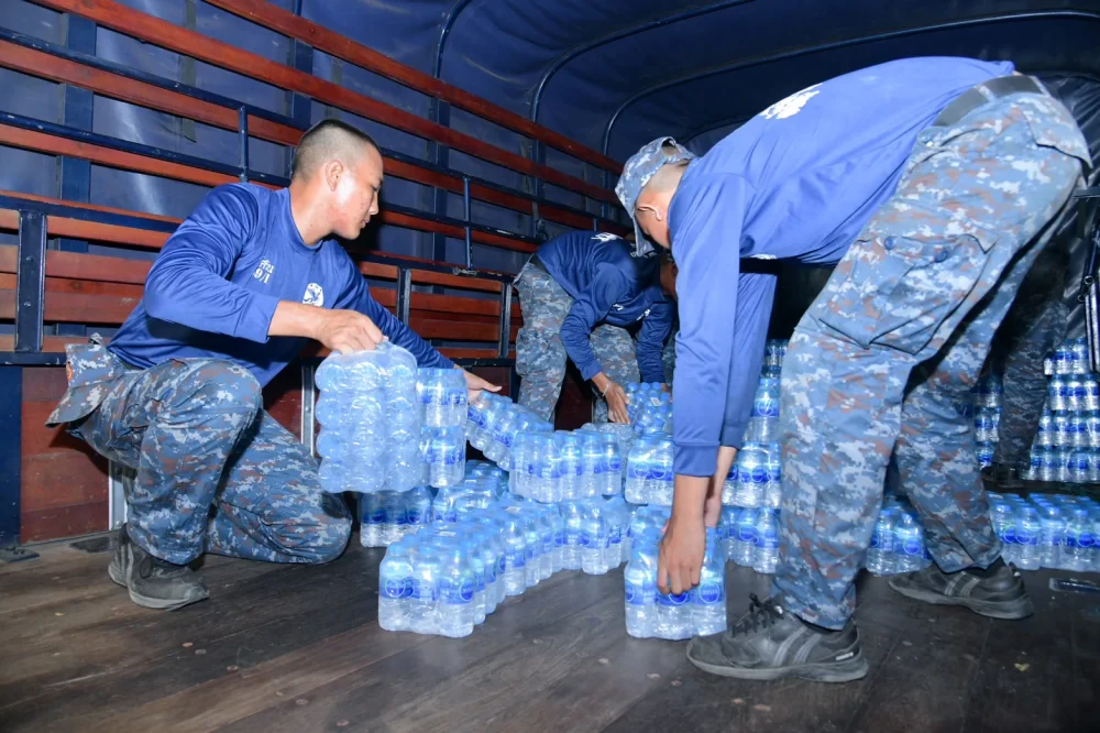 TTW has joined forces with the Royal Thai Air Force, the 2nd Infantry Regiment (King's Guard), and the Thai-Cambodian Situation Information Center (JIC) to provide 4,200 bottles of drinking water to assist flood victims in Prachinburi Province.