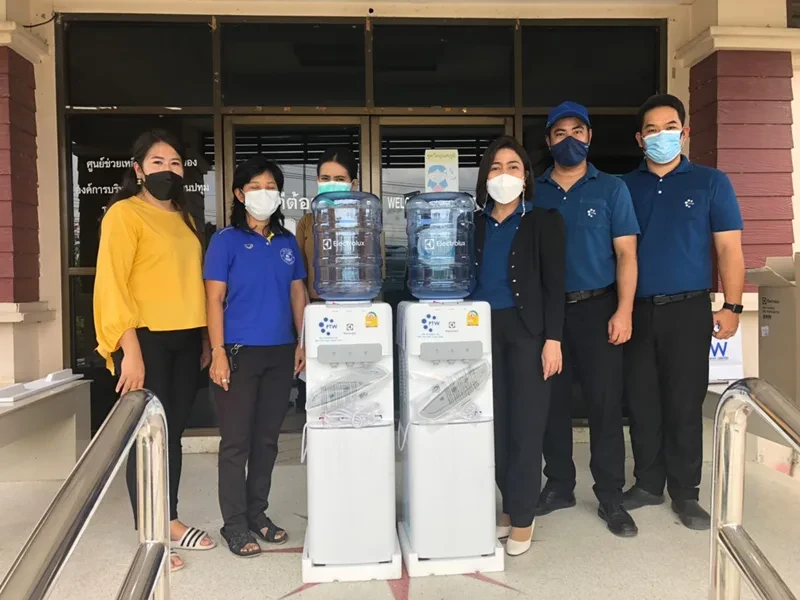 TTW มอบตู้กดน้ำร้อนน้ำเย็นช่วยเหลือผู้ป่วย COVID-19